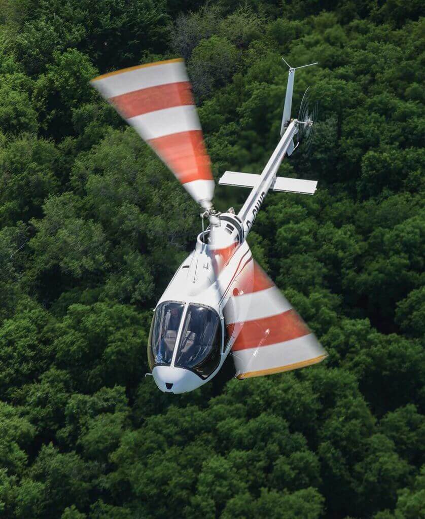 The cabin of the 505 is 10 inches wider than the Bell 206B, seating five people comfortably. Visibility is excellent from all seating positions. Sheldon Cohen Photo
