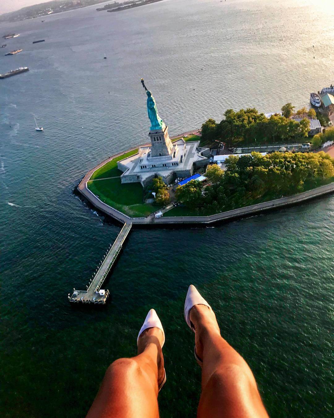 Despite Patrick Day's assurances that no FlyNYON pilot in New York would allow passengers to go up with very loose-fitting shoes, someone allowed these heels on a flight on Sept. 2. 